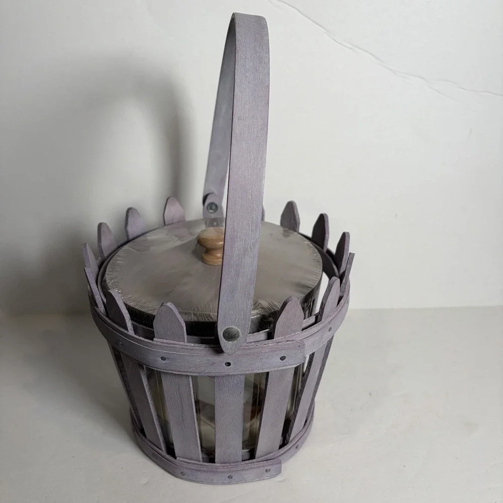 Longaberger 2006 Round Picket Pail Basket Lavender Purple, Lid & Protector EXC